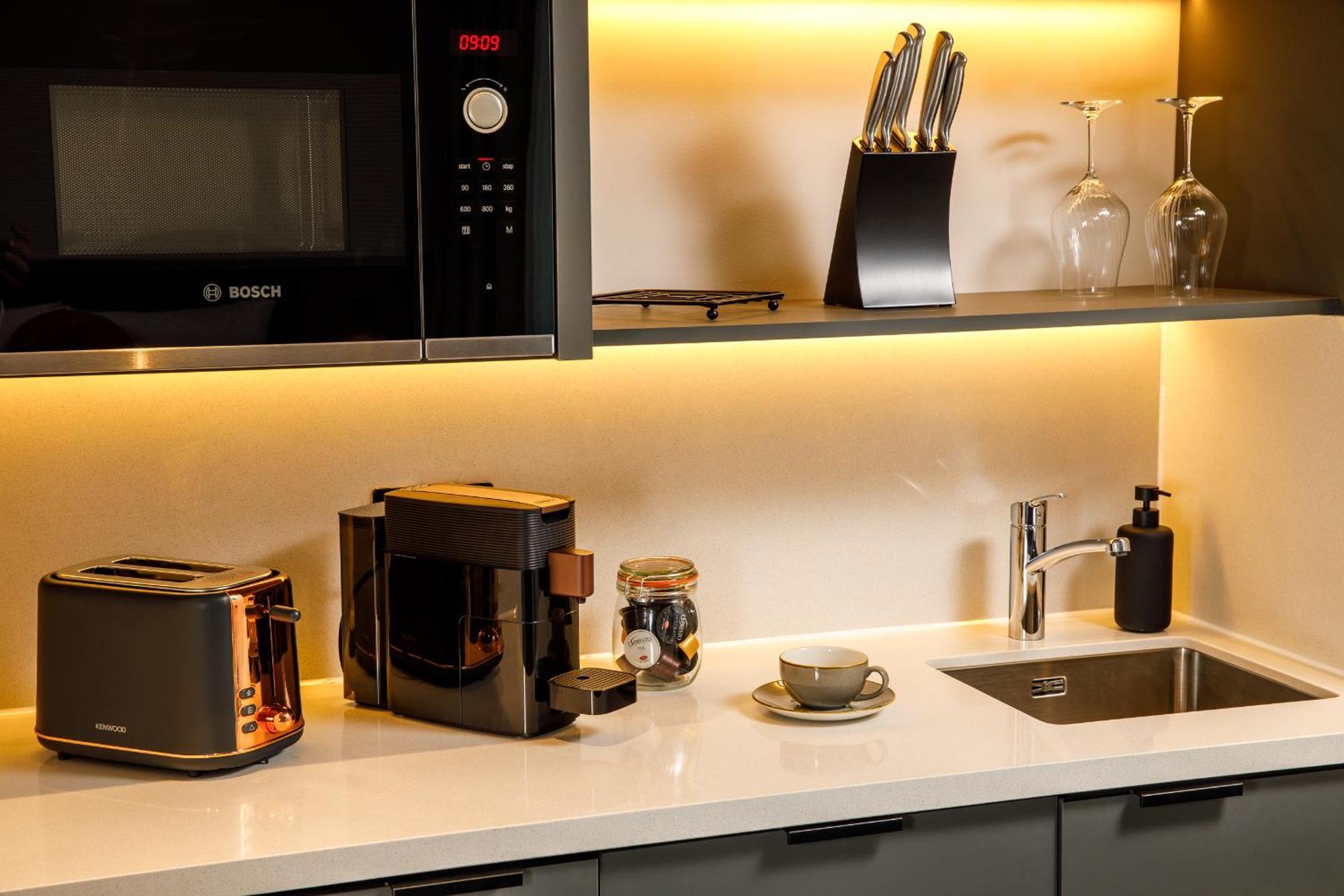 Southgate Hotel London East Barnet ภายนอก รูปภาพ