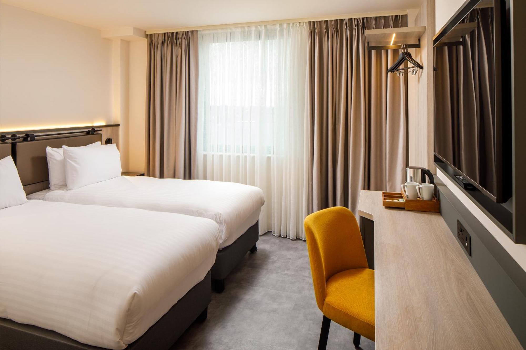 Southgate Hotel London East Barnet ภายนอก รูปภาพ
