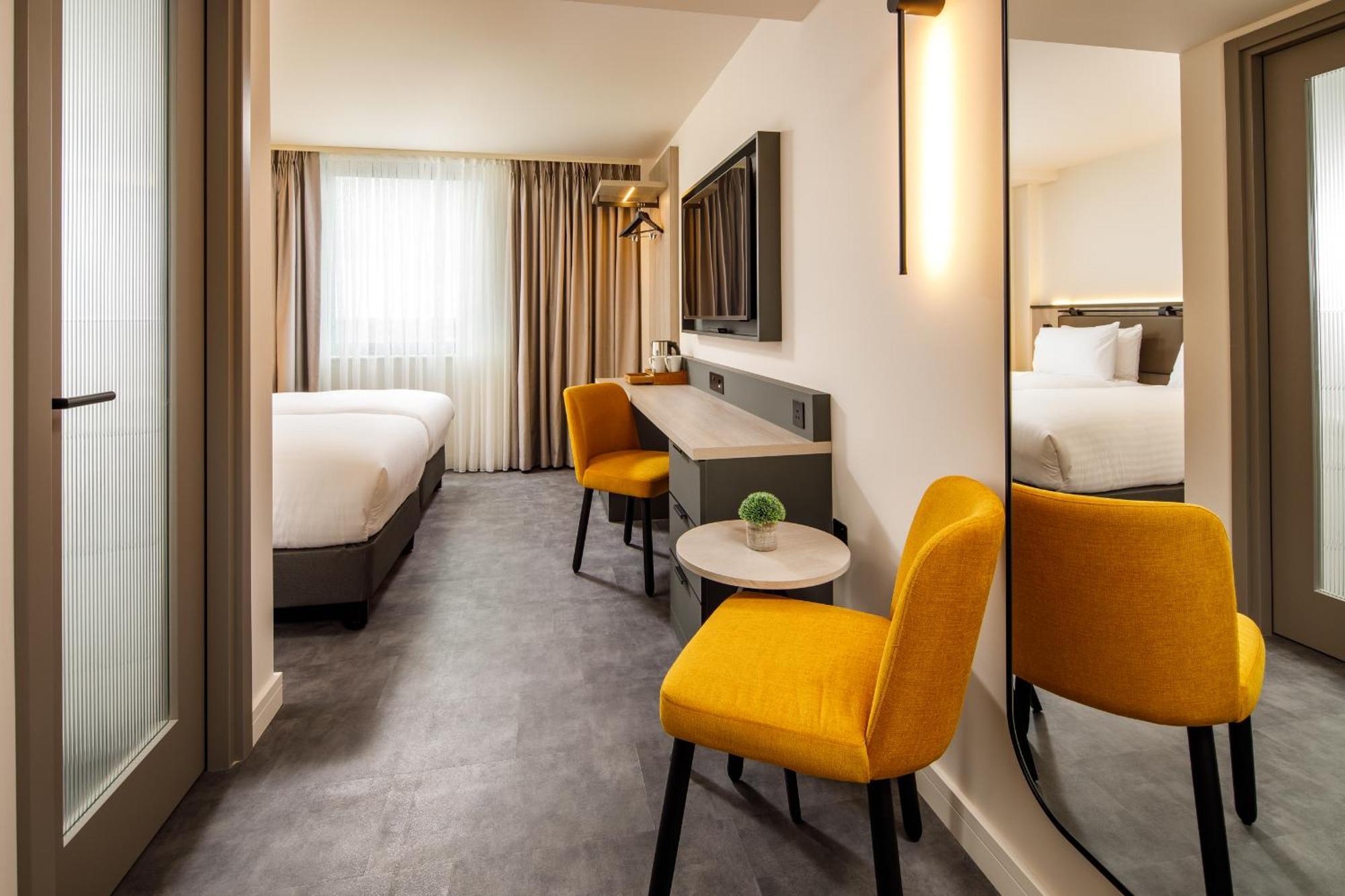 Southgate Hotel London East Barnet ภายนอก รูปภาพ